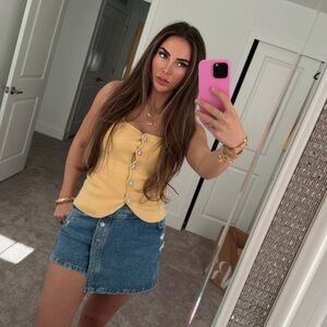 Meet your Posher, Brittney